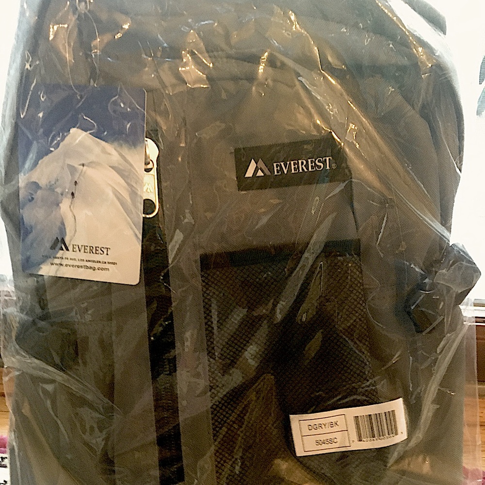 NWT Everest Backpack 🎒